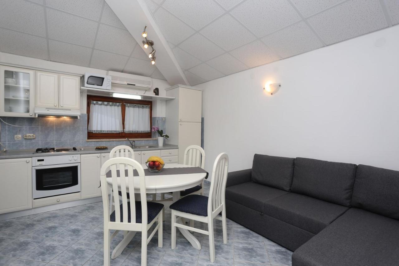 Apartments Creska 629 라벡 외부 사진