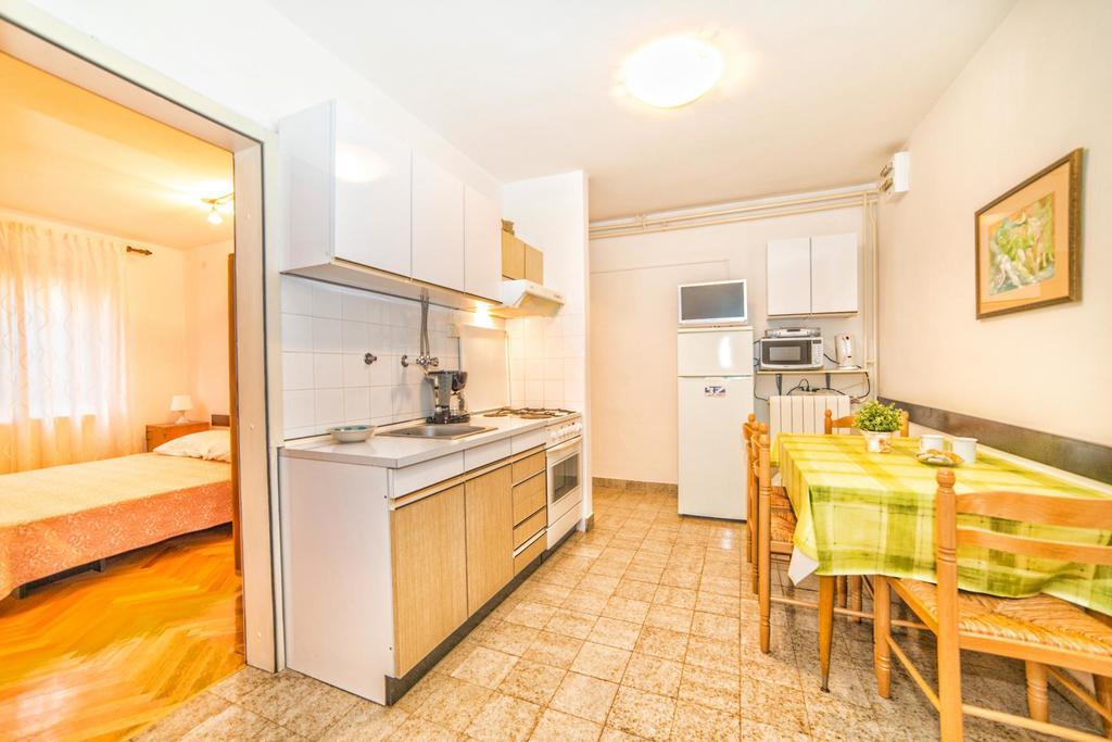 Apartments Creska 629 라벡 외부 사진