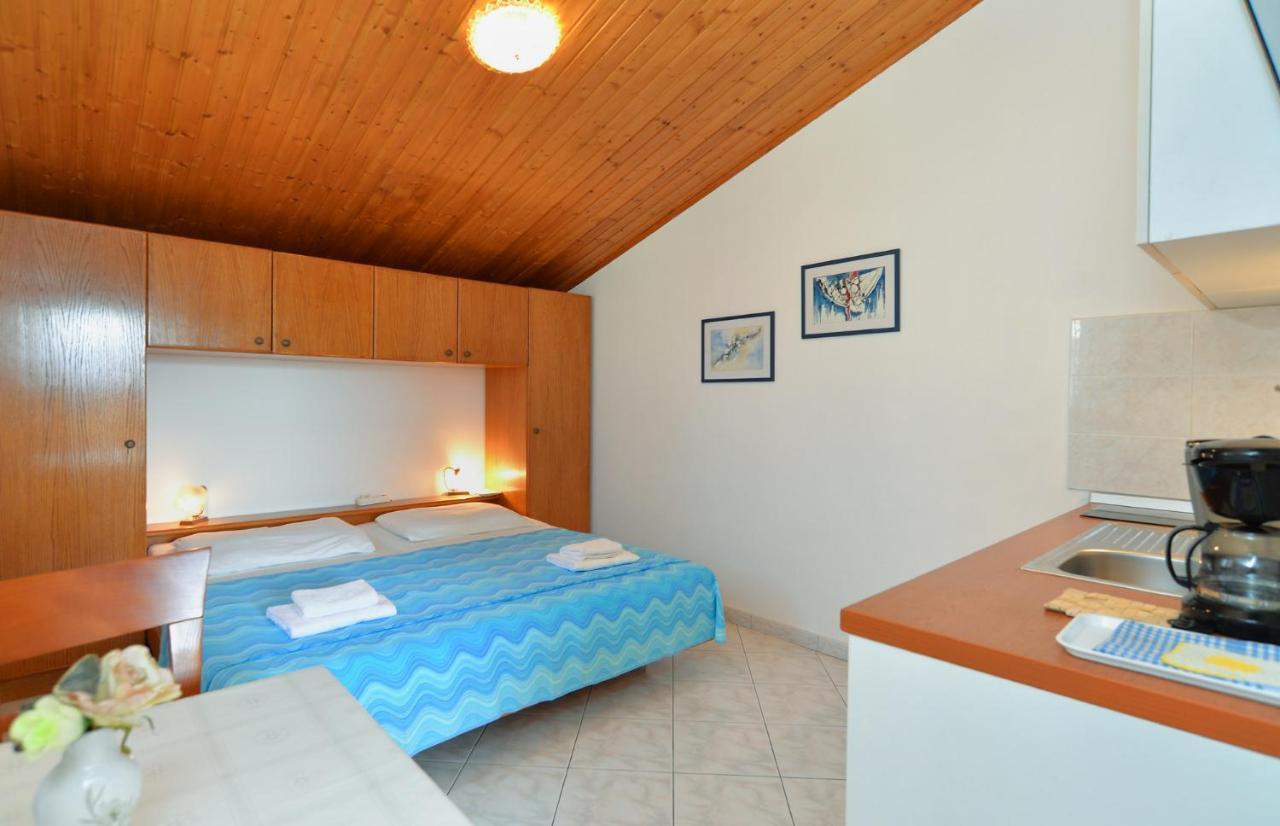 Apartments Creska 629 라벡 외부 사진